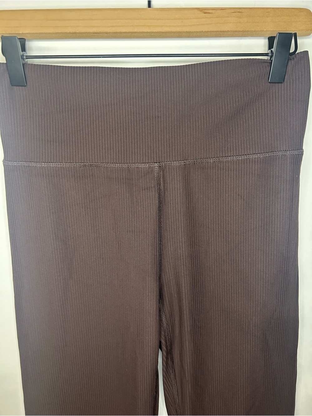 *NWOT* Avia Women’s Brown Ribbed Softscupt Straight Leg Leggings, Medium (8-10) - Picture 3 of 10